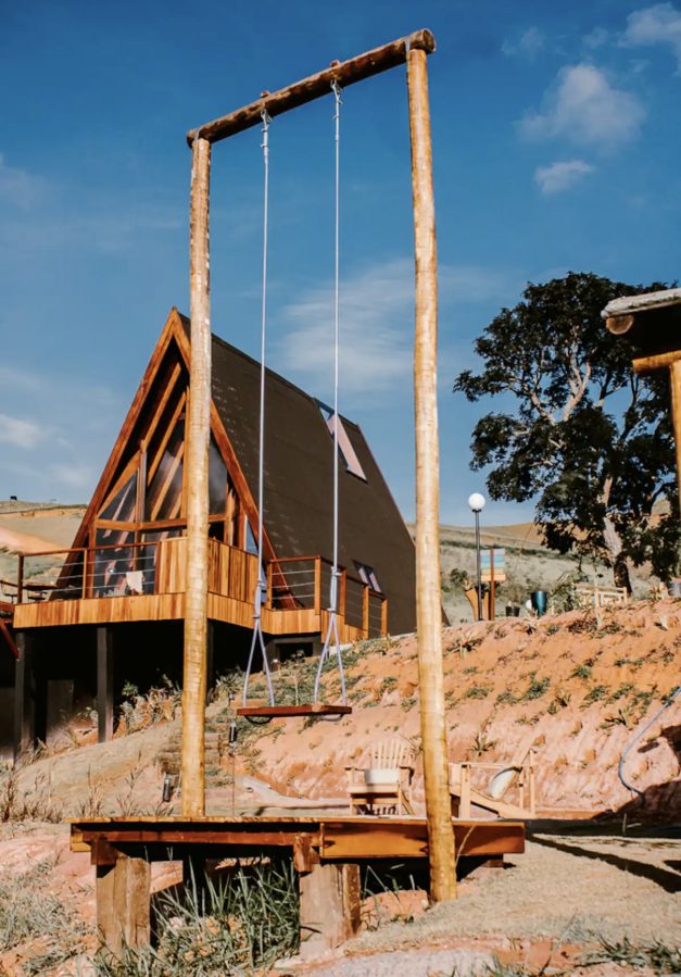 Condomínio Fazenda Boa Vista – Estrada Sítio Barreiros,  1801 – Casa 3 - Bairro: Maravilha – Paty de Alferes, CEP.  26.950-000.