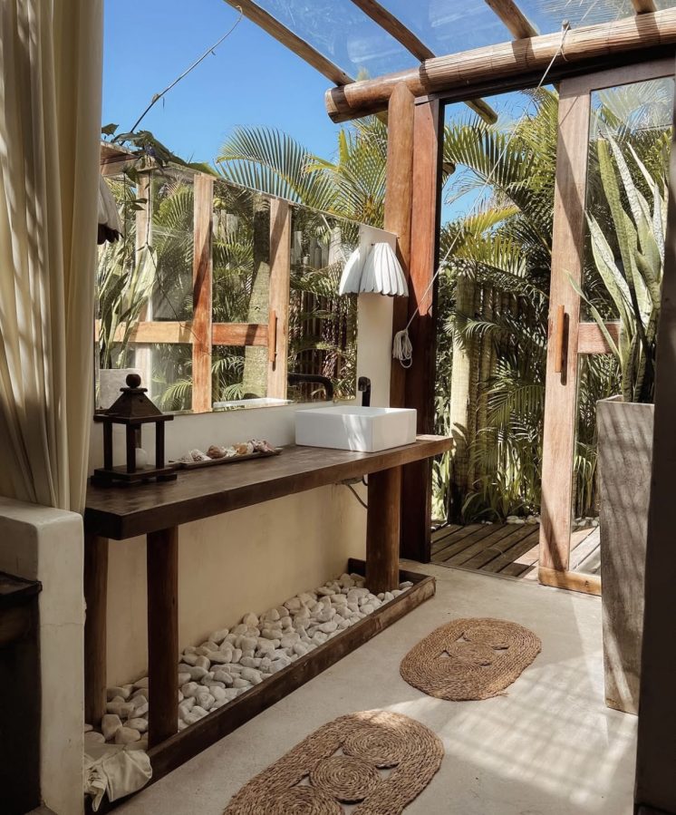 Rua da Praia, Caraiva, Bahia, Brazil