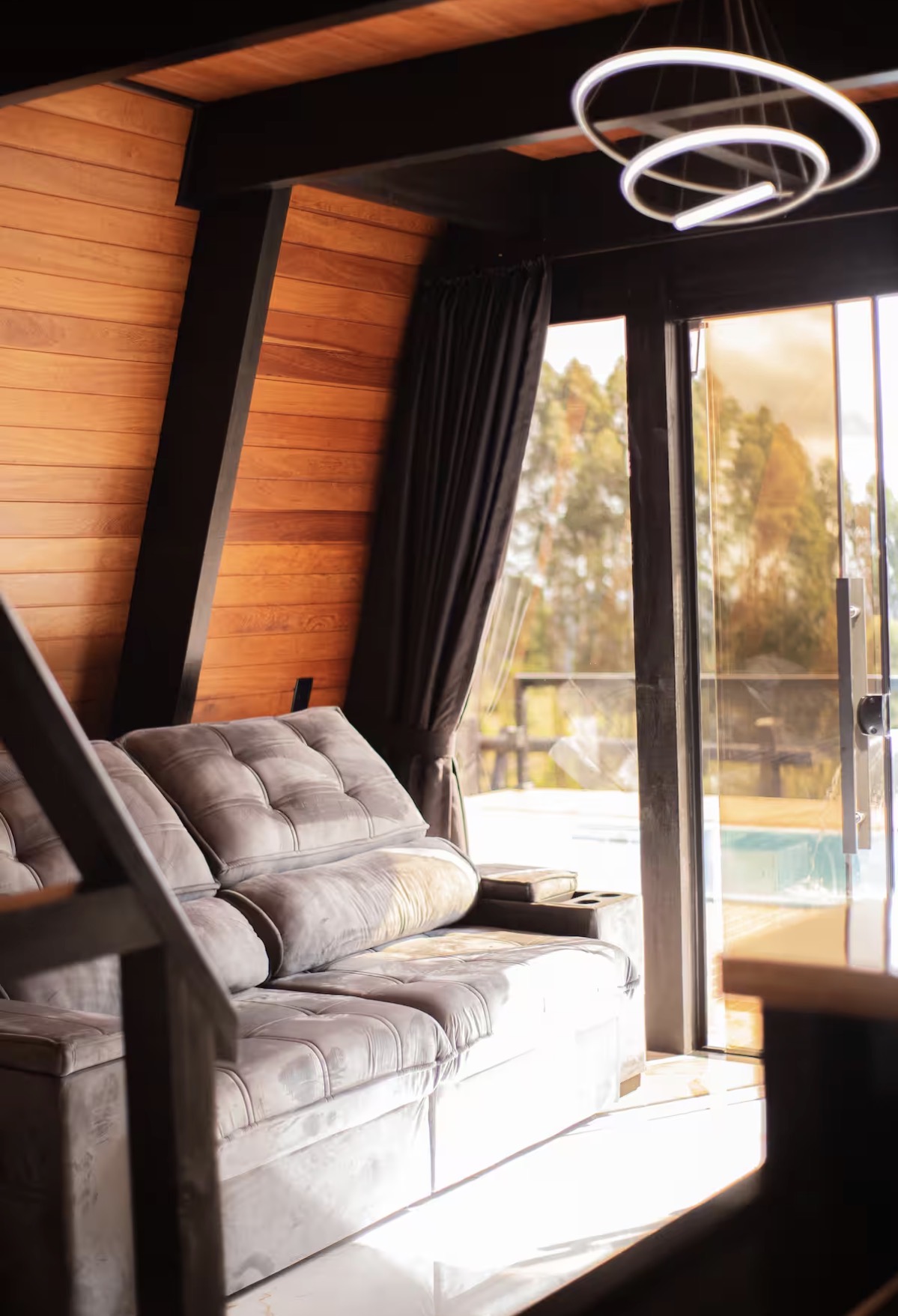 instagram.com/chaleencantosdofrade