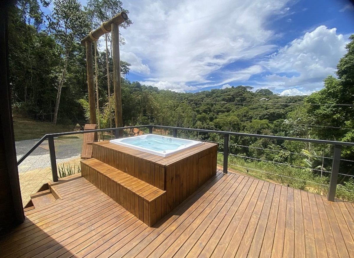 instagram.com/chaleflorest