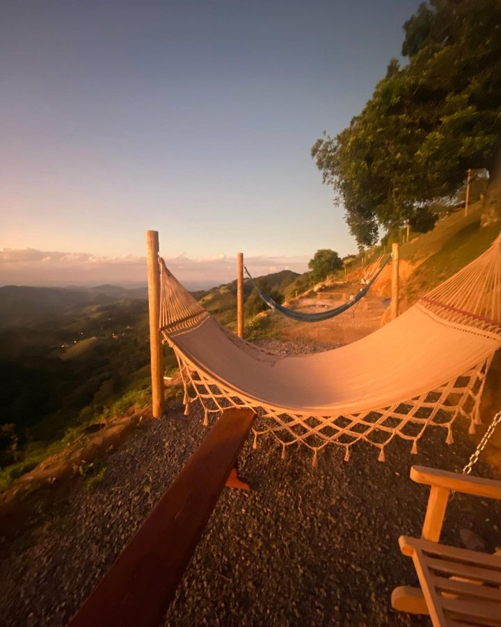 instagram.com/chalenapedra