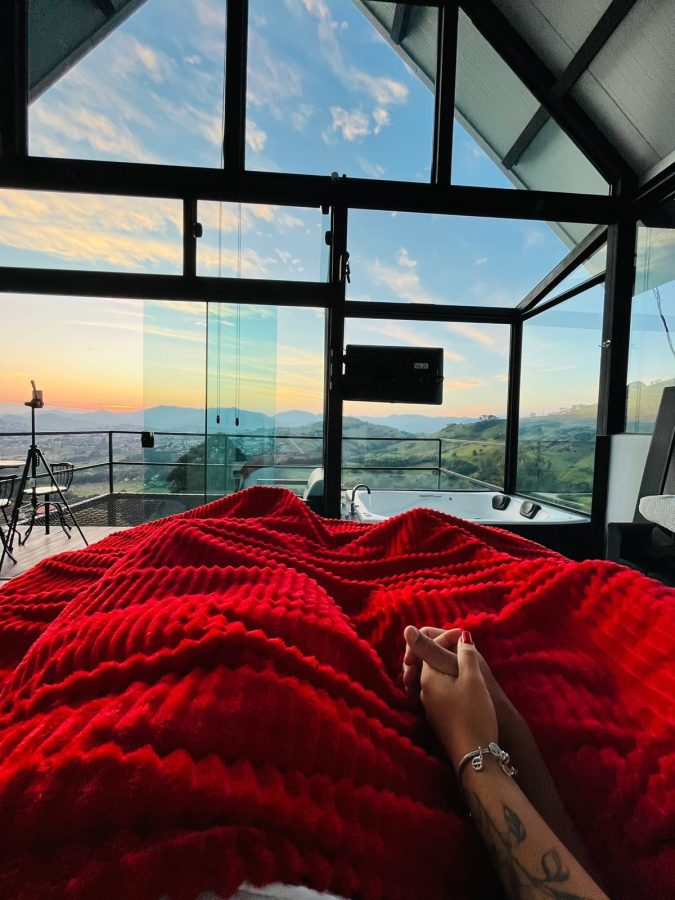 instagram.com/chalepedranegra