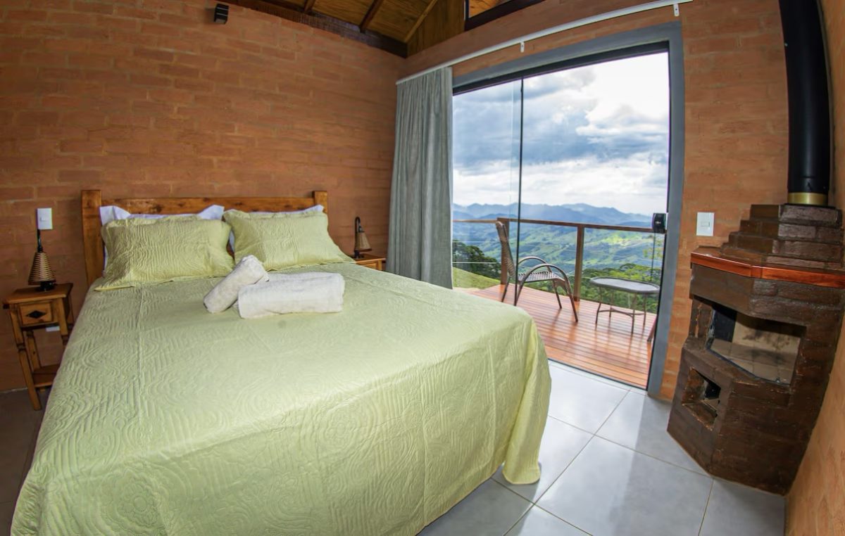 instagram.com/chaleschicopires