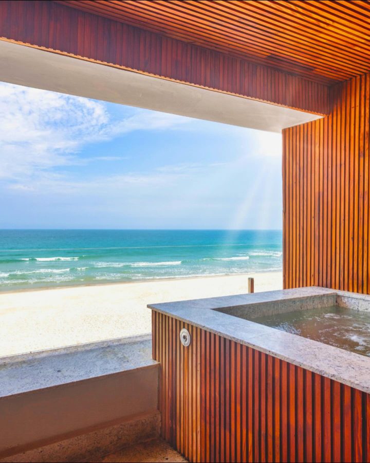 Duke Beach Hotel & SPA