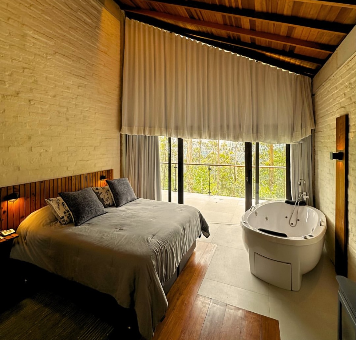 instagram.com/entrematas_