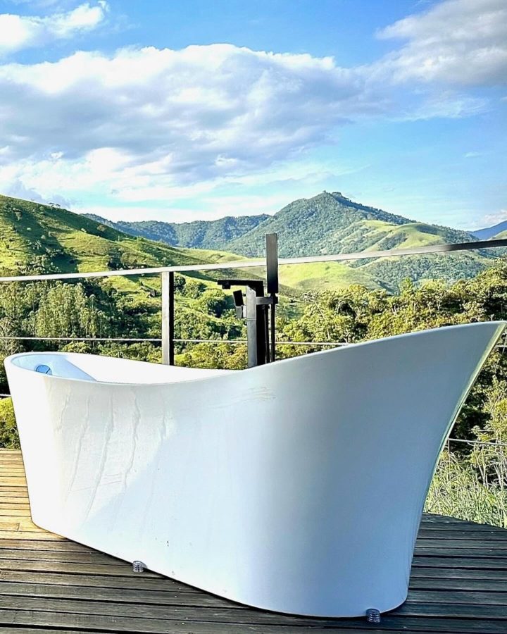 instagram.com/freedomesfx