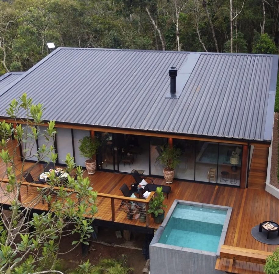 Estrada dos Manacás, Km 0.4, Bairro Despésio, São Lorenço da Serra/SP, CEP: 06.890-000