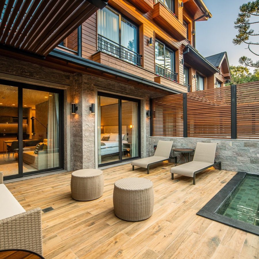 Château Laghetto Collection