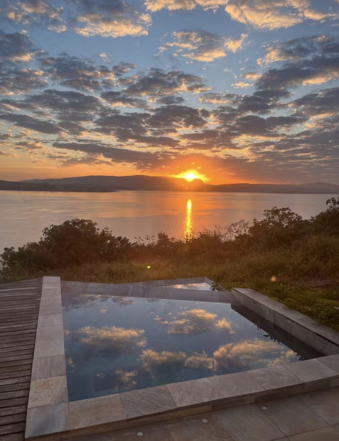 instagram.com/nauloftrefugio