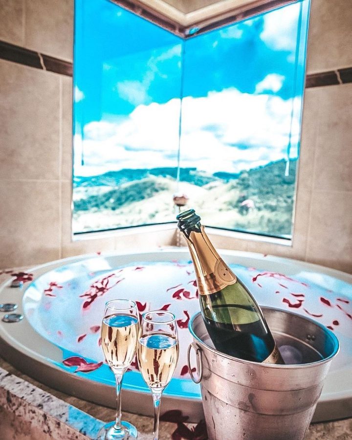 Estrada Municipal Gonçalves a Martins, Km 1, s/n - Dona Luciana, Gonçalves - MG, 37680-000, Brazil