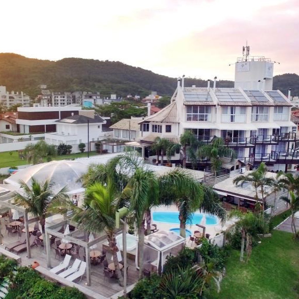 Rua Jornalista Haroldo Callado, 25 - Jurerê