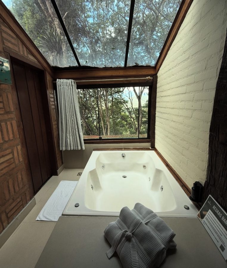 Rua Dr Lourenço de Sa 1060 - bairro Sertãozinho - Santo Antônio do Pinhal - Cep 12450-000