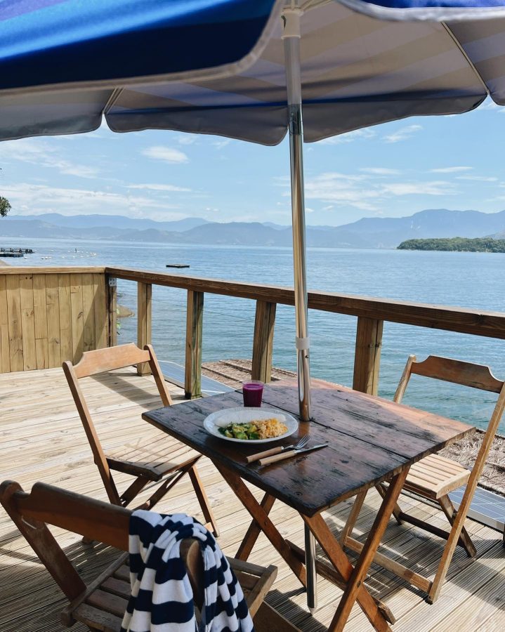 instagram.com/umi.floatinghouses