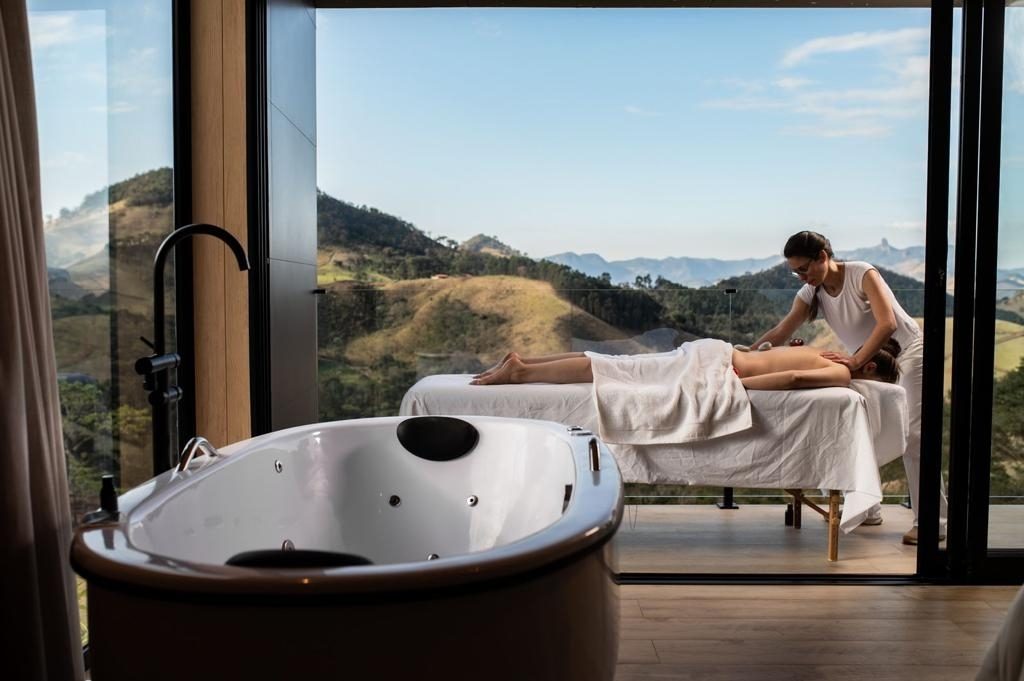 Estrada Alto dos Pires Pires - área rural - Alto dos Pires, Sapucaí-Mirim - MG, 37690-000