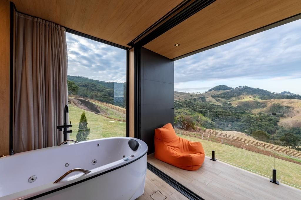 Estrada Alto dos Pires Pires - área rural - Alto dos Pires, Sapucaí-Mirim - MG, 37690-000