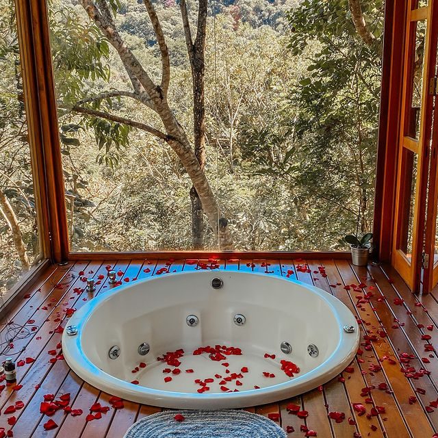 instagram.com/villacambraia