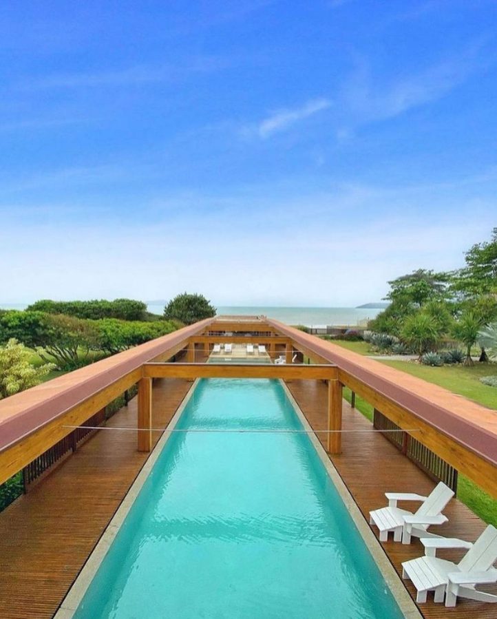 instagram.com/zendayaresort